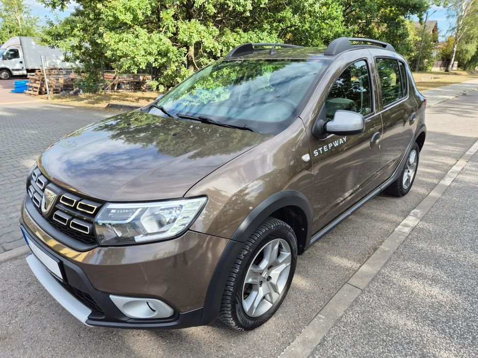 Dacia Sandero Stepway Kamera Cofania Bezwypadkowy Świeżo wymieniony Rozrząd, Kolor Petarda!!