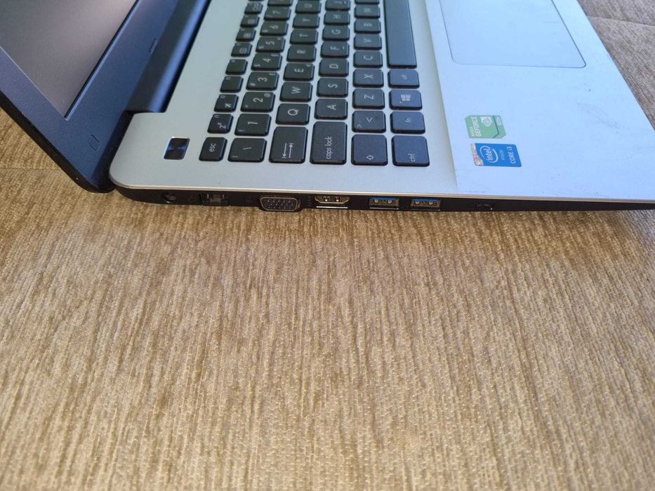 Portátil ASUS X555L — Pronto a Usar, Excelente para Estudo e Trabalho!