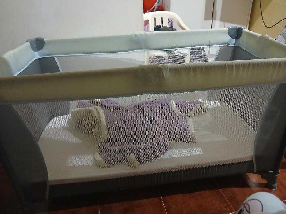 Cama de viagem bebé c/colchão da zippy