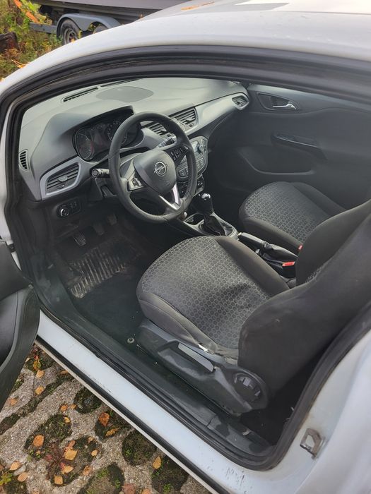 REZERWACJA do 16.11 Opel Corsa e Van 1,4 benzyna + gaz USZKODZONY