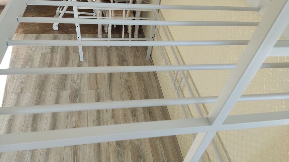 Продам ліжко горище дабл