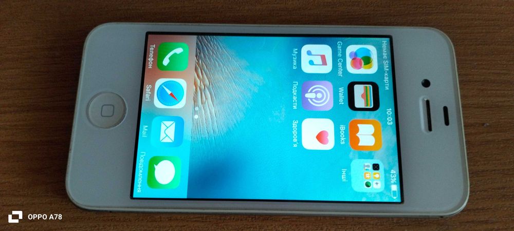 Продам iphone 4s apple