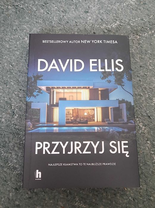 Przyjrzyj się Davis Ellis