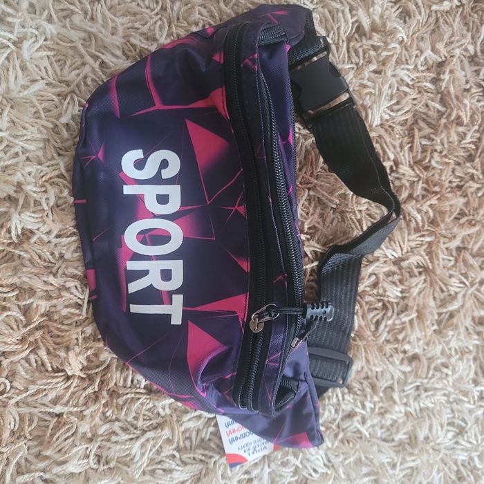 Сумочка на пояс нова