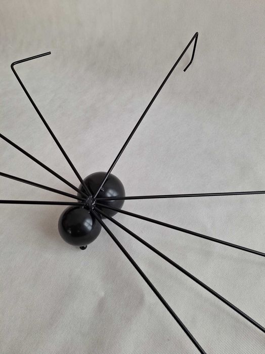 Metalowy czarny pająk wisząca figurka ozdoba zewnętrzna do ogrodu