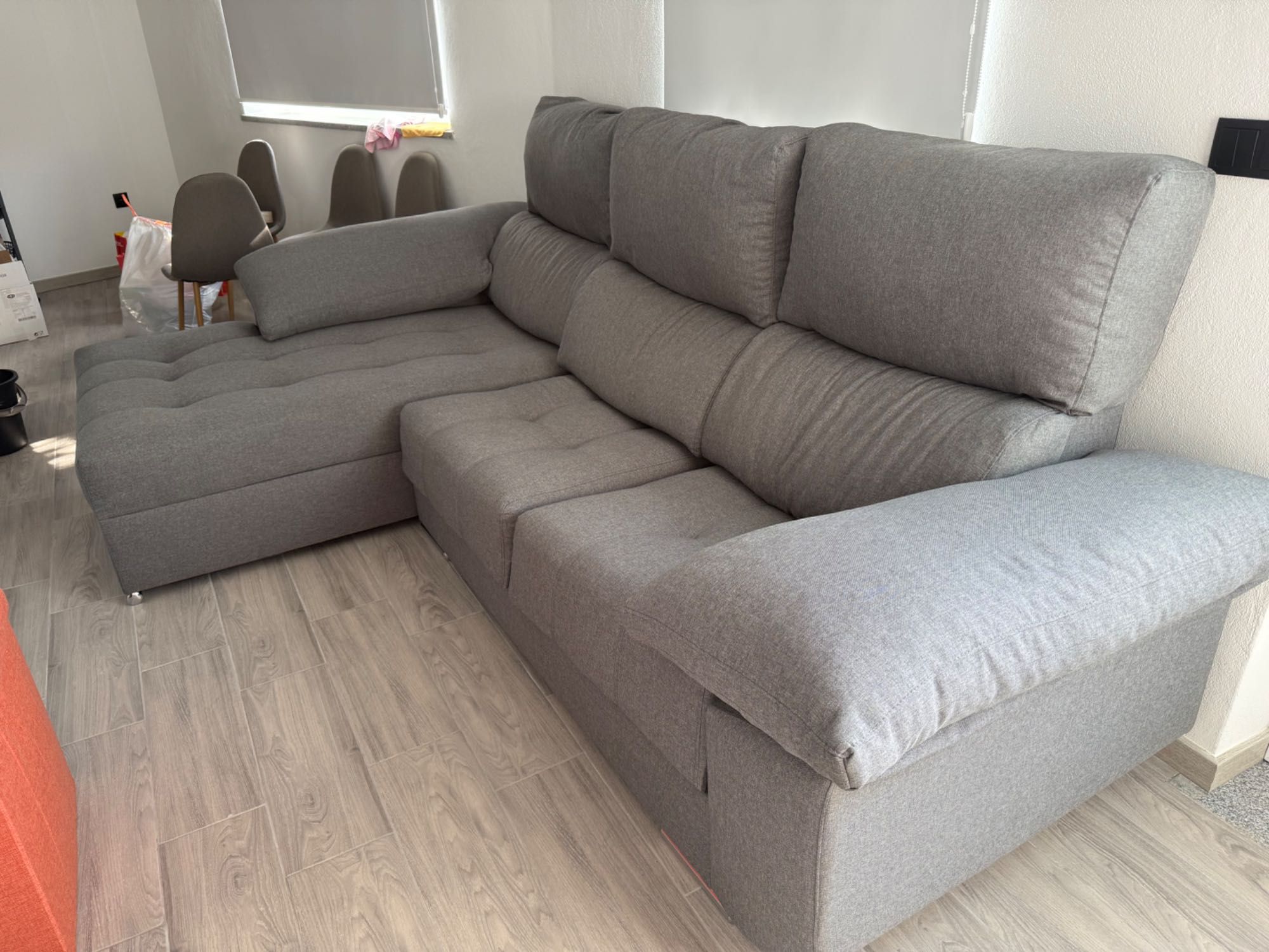 Sofá com chaise long  3x170