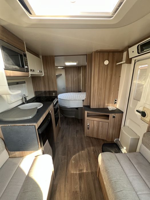 Przyczepa Kempingowa Solar,4 osobowa Swift Freestyle 2021