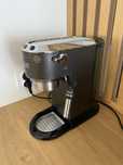 Ekspres DeLonghi Dedica EC685.BK