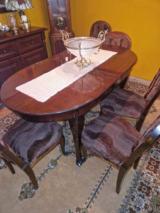 Stół z 6 krzesłami antyk cena za cały komplet