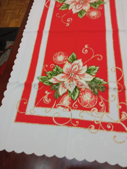 Bieżnik poliestrowy o tematyce Świątecznej z nadrukiem 100/50 cm