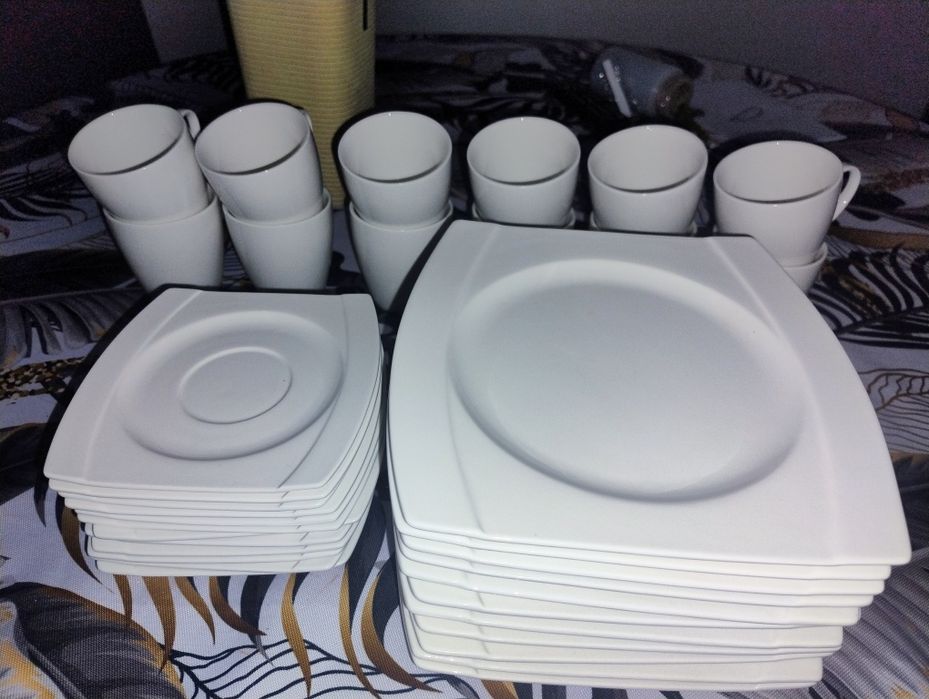 Serwis kawowy na 12osob