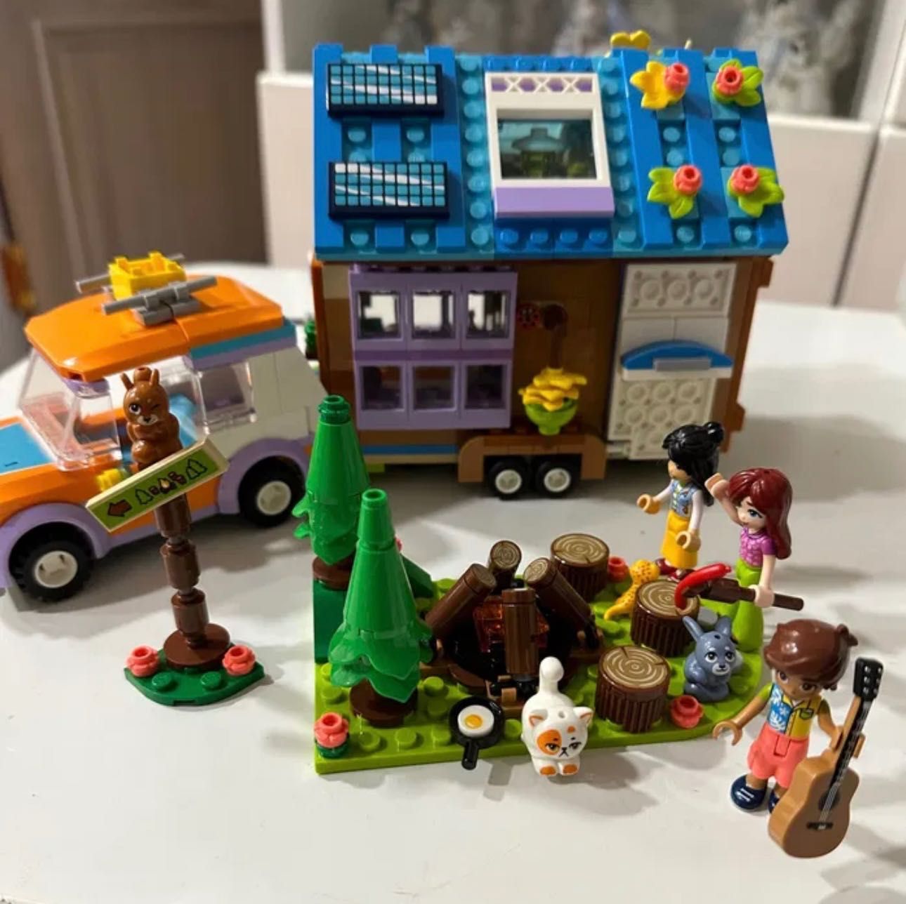 LEGO:Книга сказ.прикл. Анны и Эльзы;Конюшня Белльи Рапун.; Передв. дом