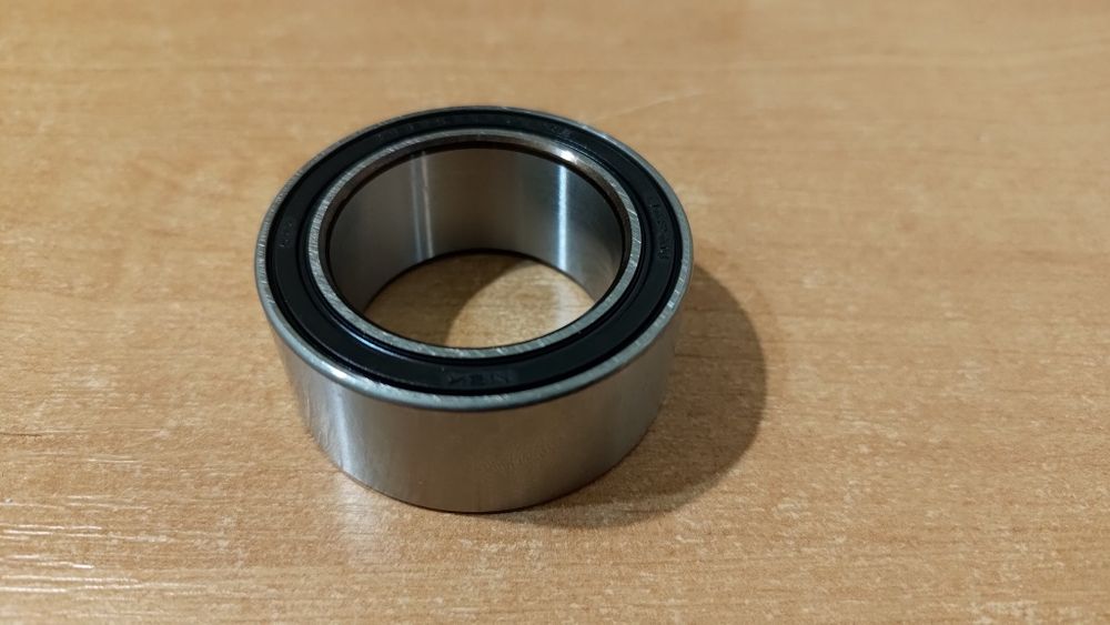 Łożysko sprężarki klimatyzacji NSK 35X52X22