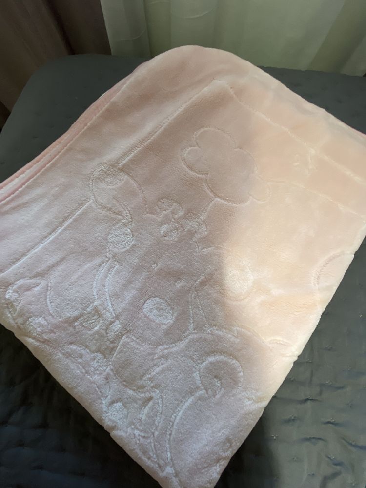 Vendo cobertor para cama de bebe