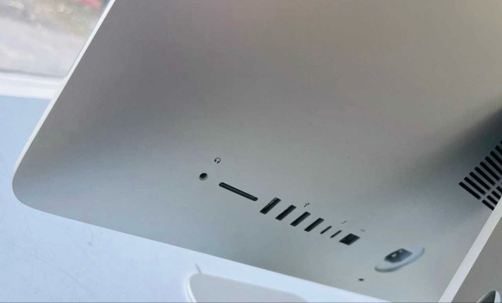 lMac 21.5Retina 4K 6-Core I5 2019
