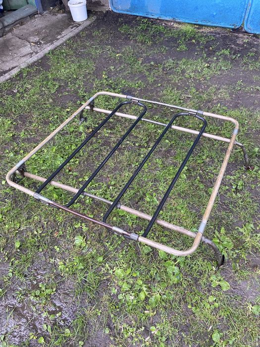 Багажник на кришу на ВАЗ 2101/2102 в дуже гарному стані