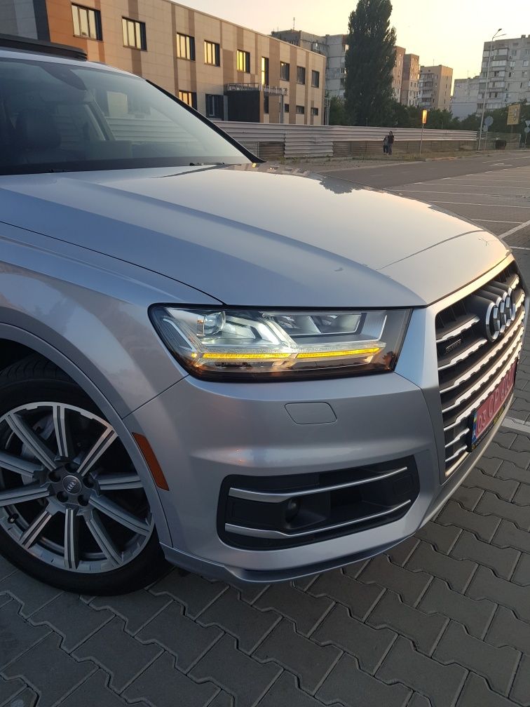 Audi Q7 4 M 3.0  TFSI