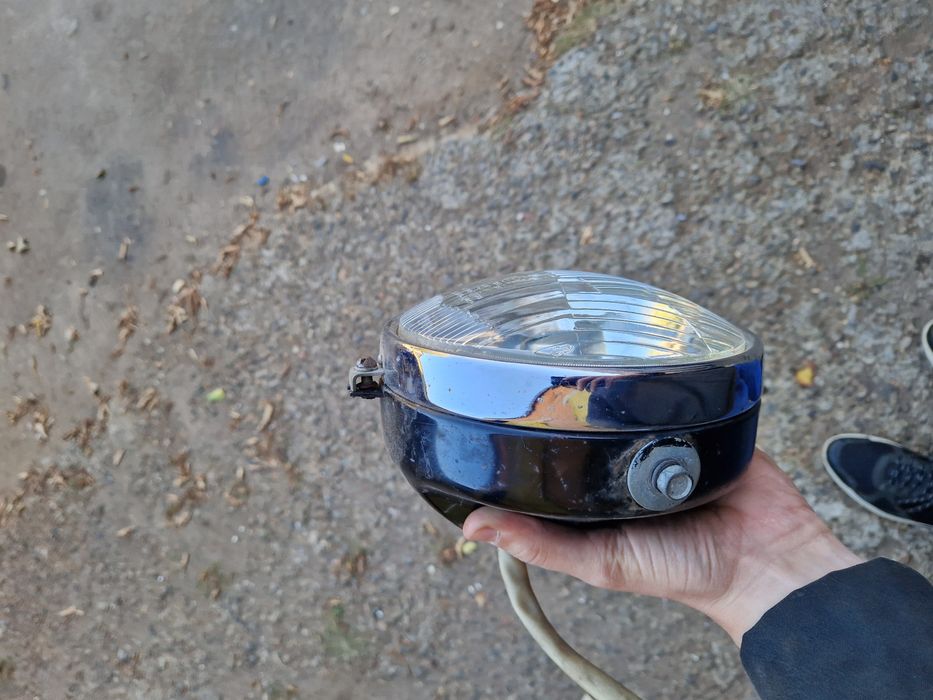 Фара Иж в хорошому стані