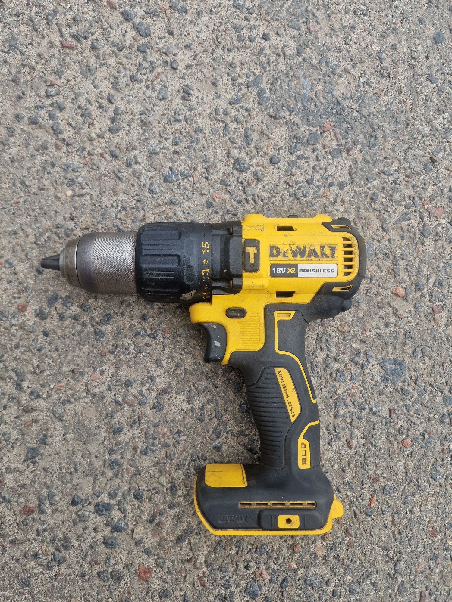 Безщітковий акумуляторний шуруповерт DeWalt DCD778 18v ОРИГІНАЛ  65нм