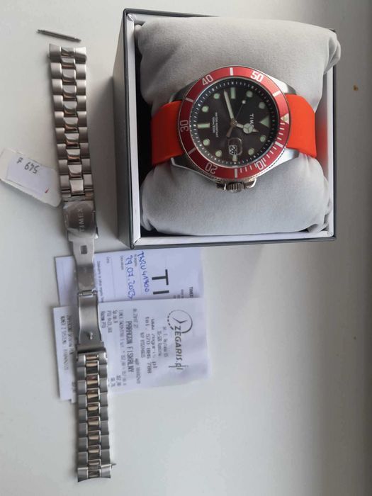 Timex Diver Harborside Coast jak Tudor Black Bay