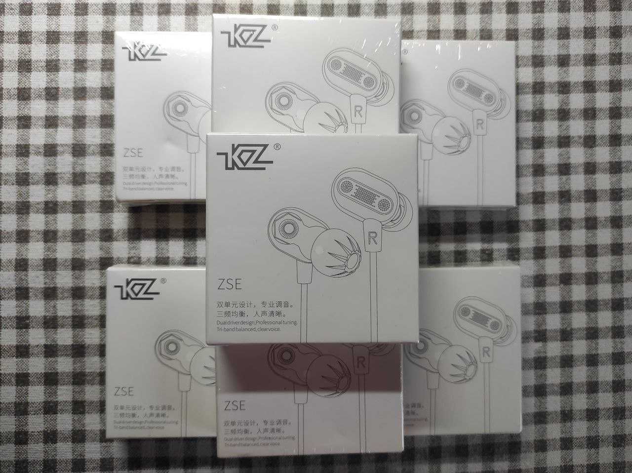 Навушники  qkz DM7  KZ ZSE