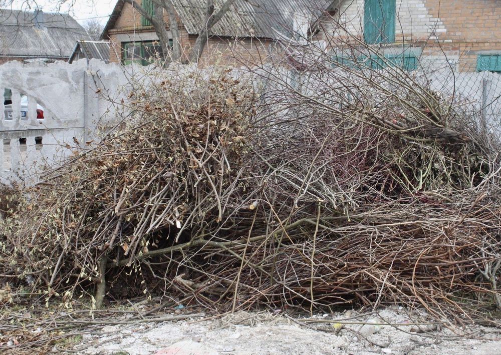 Візьму в дар будівельні відходи, глину, землю, пісок, грунт, бій цегли