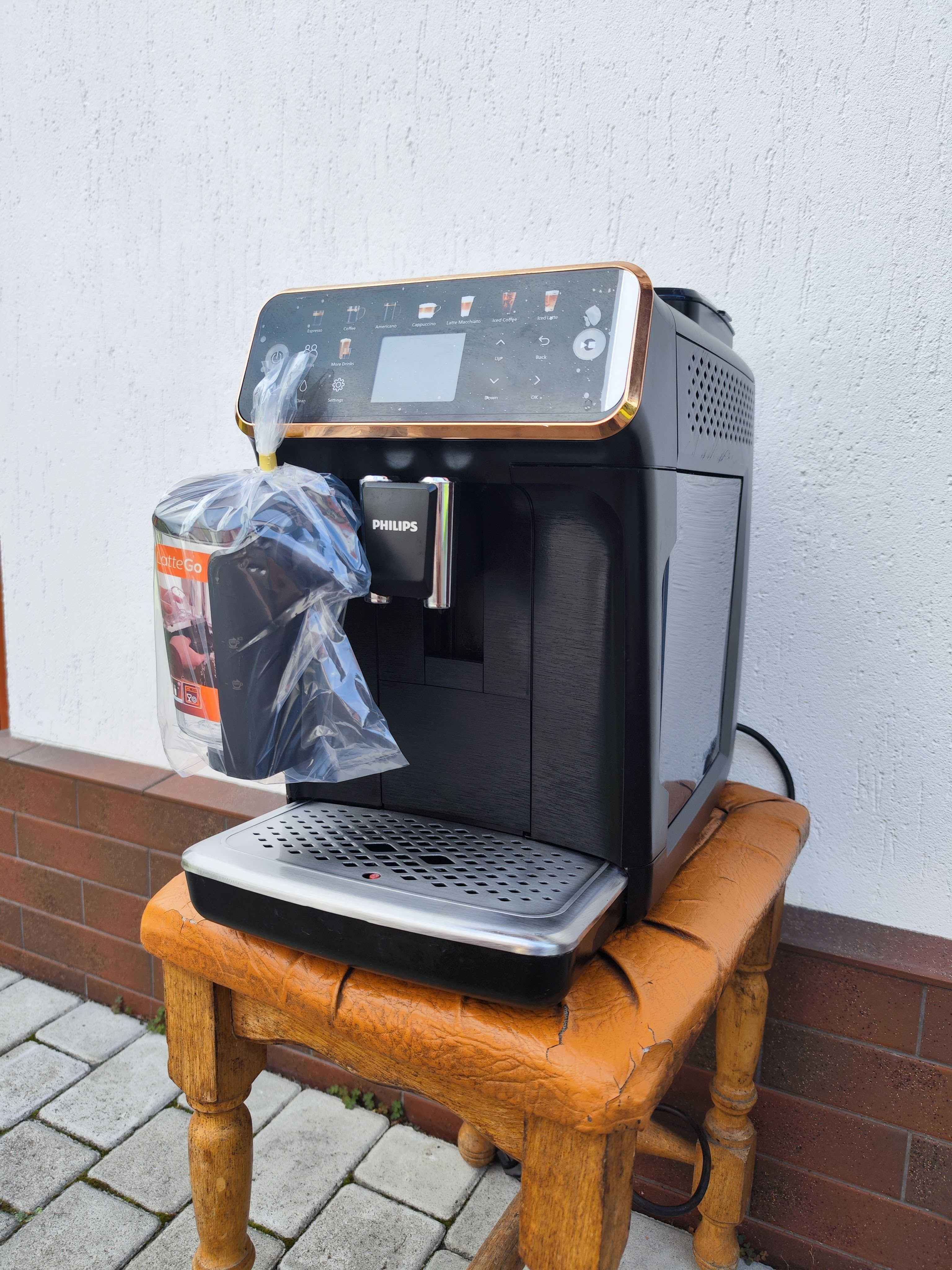 Кавомашина кофемашина Philips Series 5500 Lattego