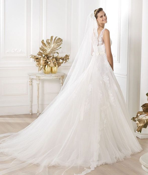 Vestido de noiva corte princesa_Pronovias