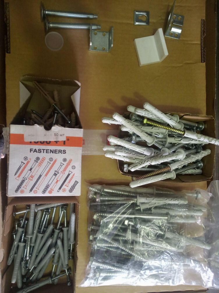 Меблева фурнітура, метизи, мініфікс, рафікс, шурупи, завіси, петлі