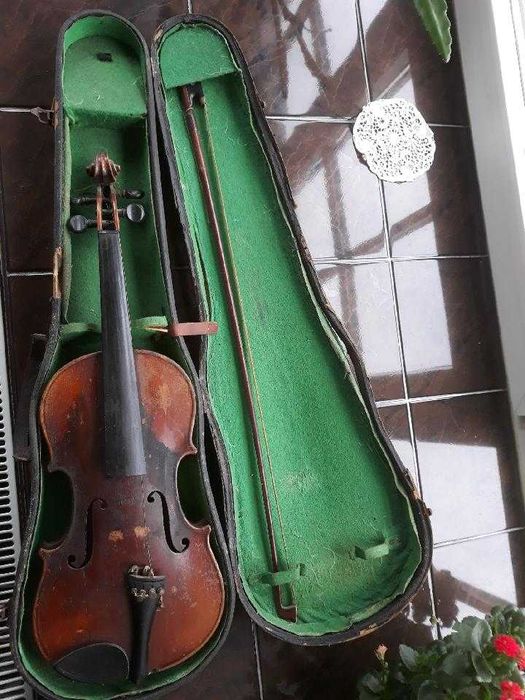 Skrzypce Stradivarius Cremona z praskiej manufaktury 1723 rok