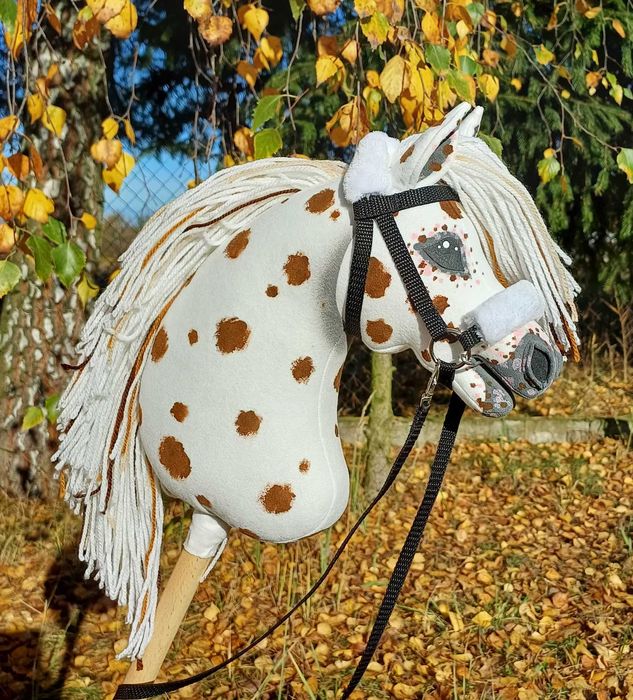 Tarantowaty konik Hobby Horse A4 + akcesoria