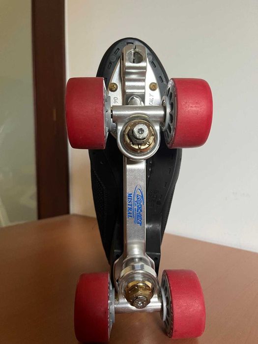 Patins (bota fly + chassi mistral)