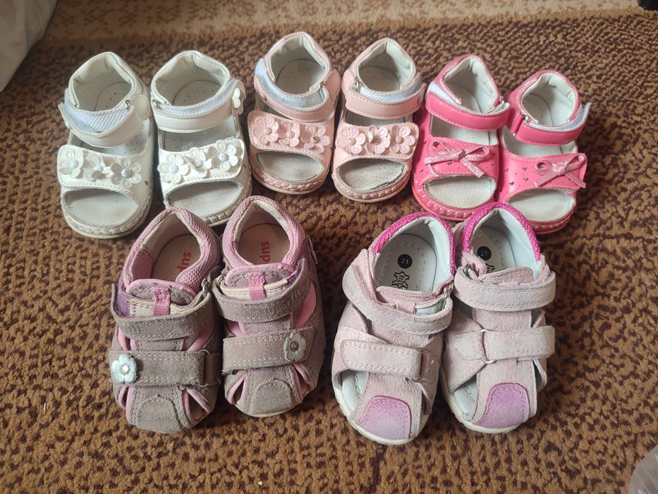 Віддам одяг для дівчинки є від 0-до 1-1.5 самовивіз