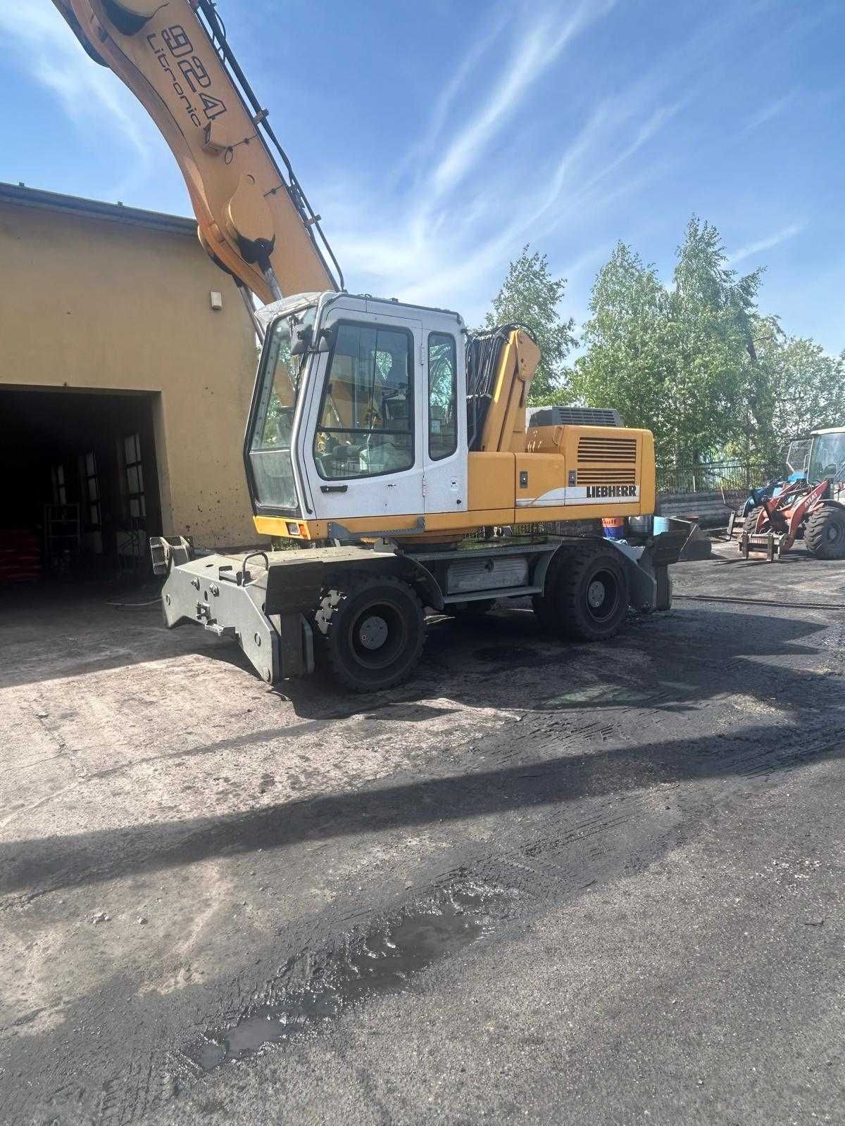 LIEBHERR A924Brok , rok 2005,