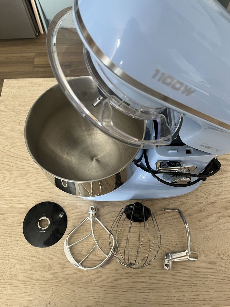 Robot planetarny CLARONIC KM 3711, 1100W 5L niebieski