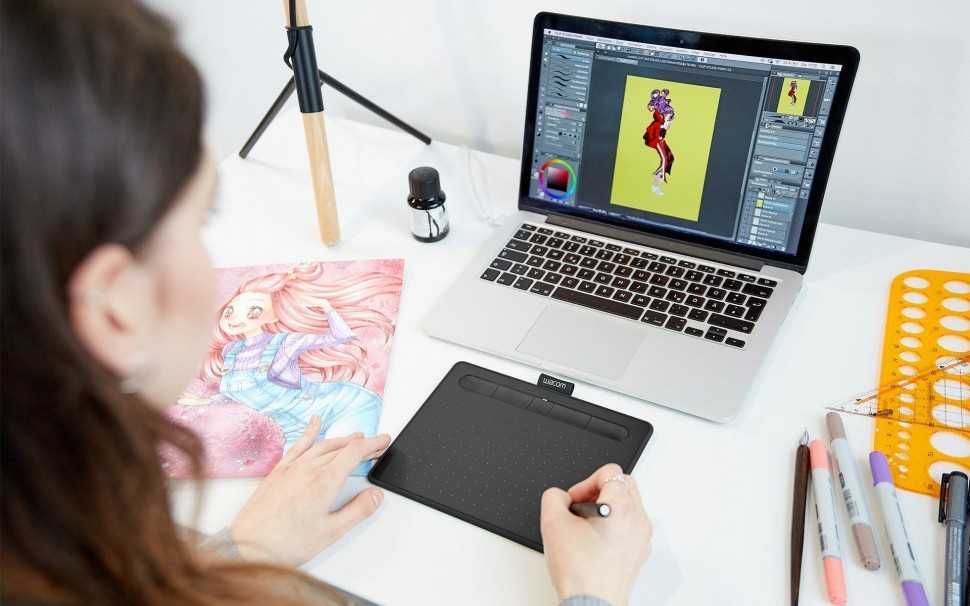 Графічний планшет Wacom Intuos Small з Bluetooth (CTL-4100WL)