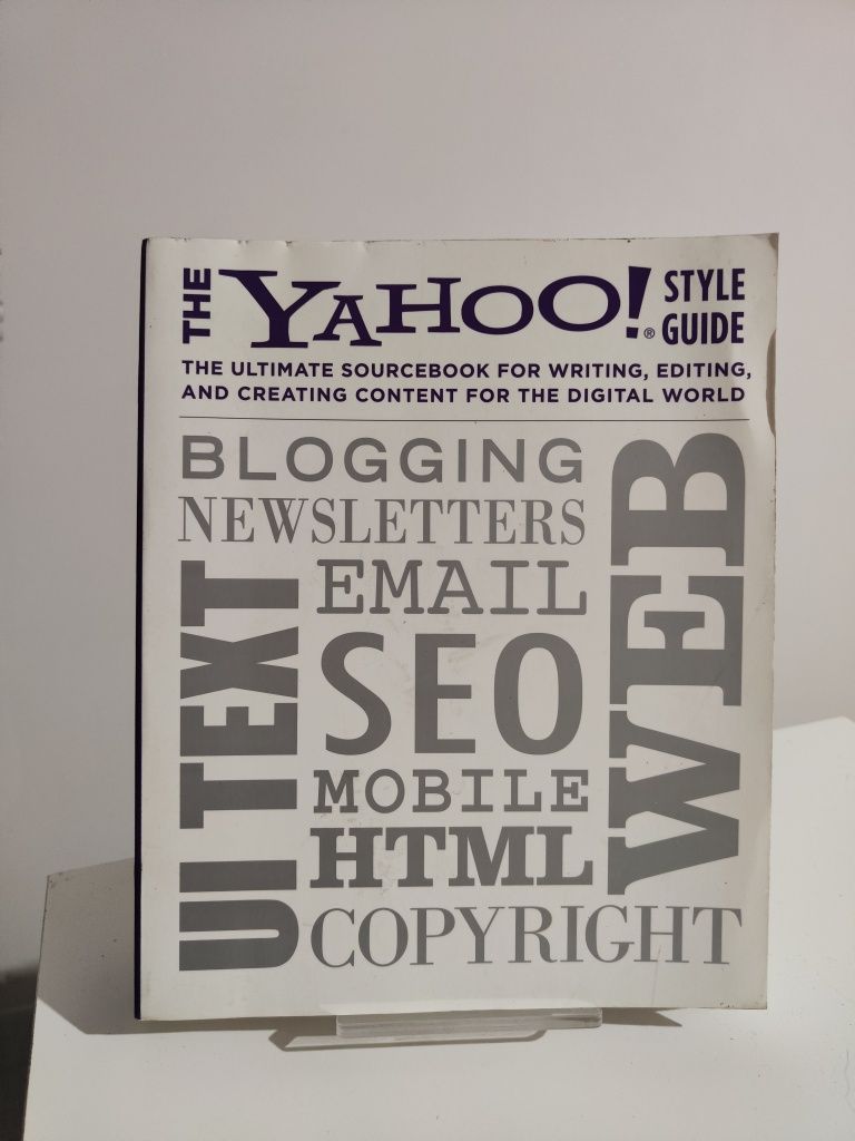 The Yahoo! Style Guide - Chris Barr and Senior Editors of Yahoo!