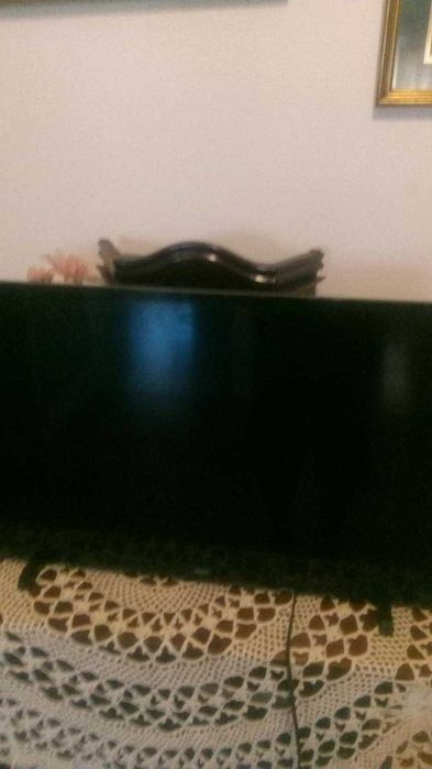 Smart TV Philips 32″ LED HD – Ótimo Estado
