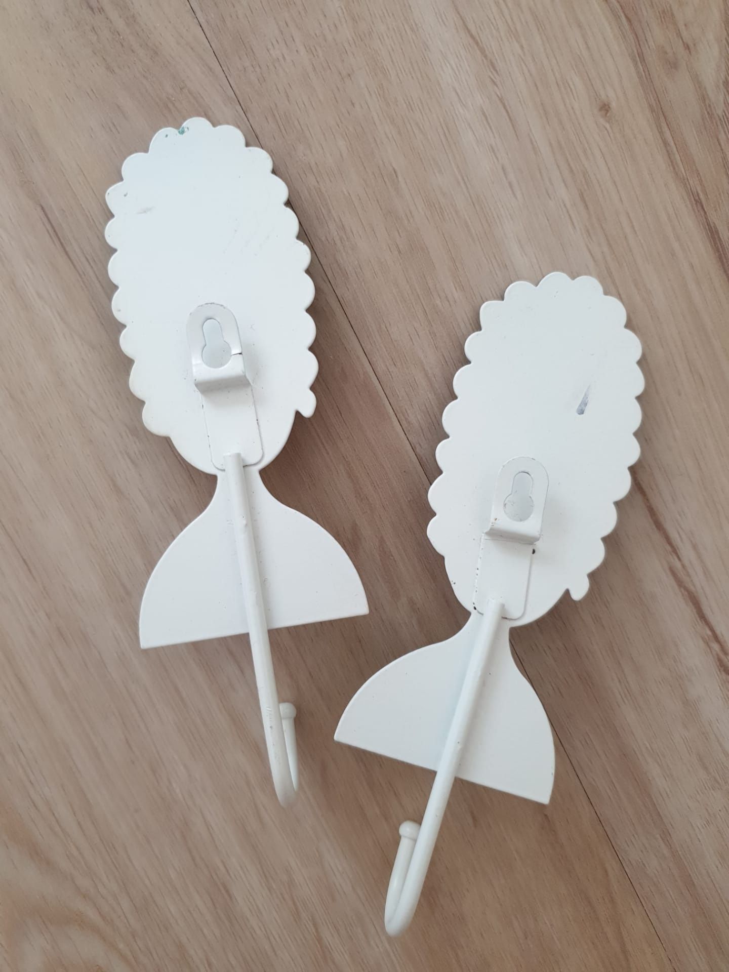 2 Cabides metal boneca afro