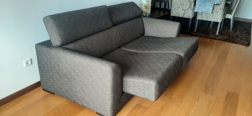 Sofá com duas chaises longues pouco uso