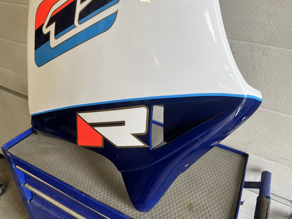 Prawy boczek owiewka Cagiva Freccia C12 125 wypełnienie
