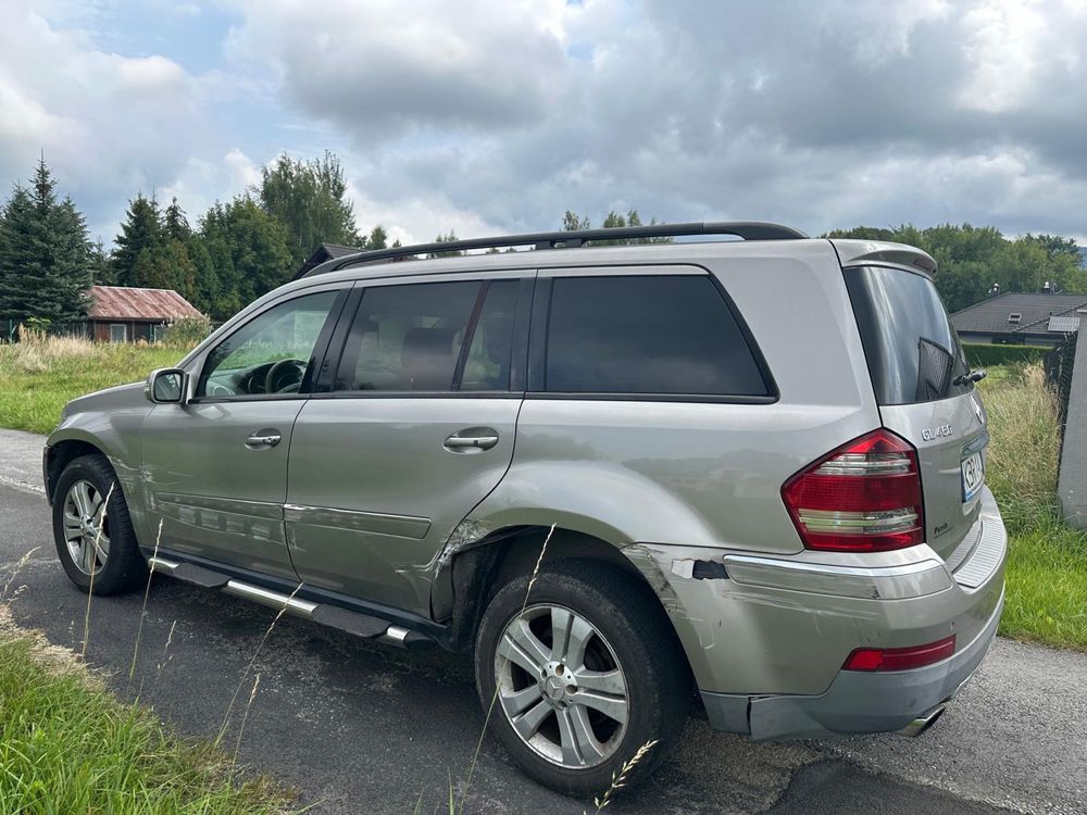 4MATIC, sprawny, V8