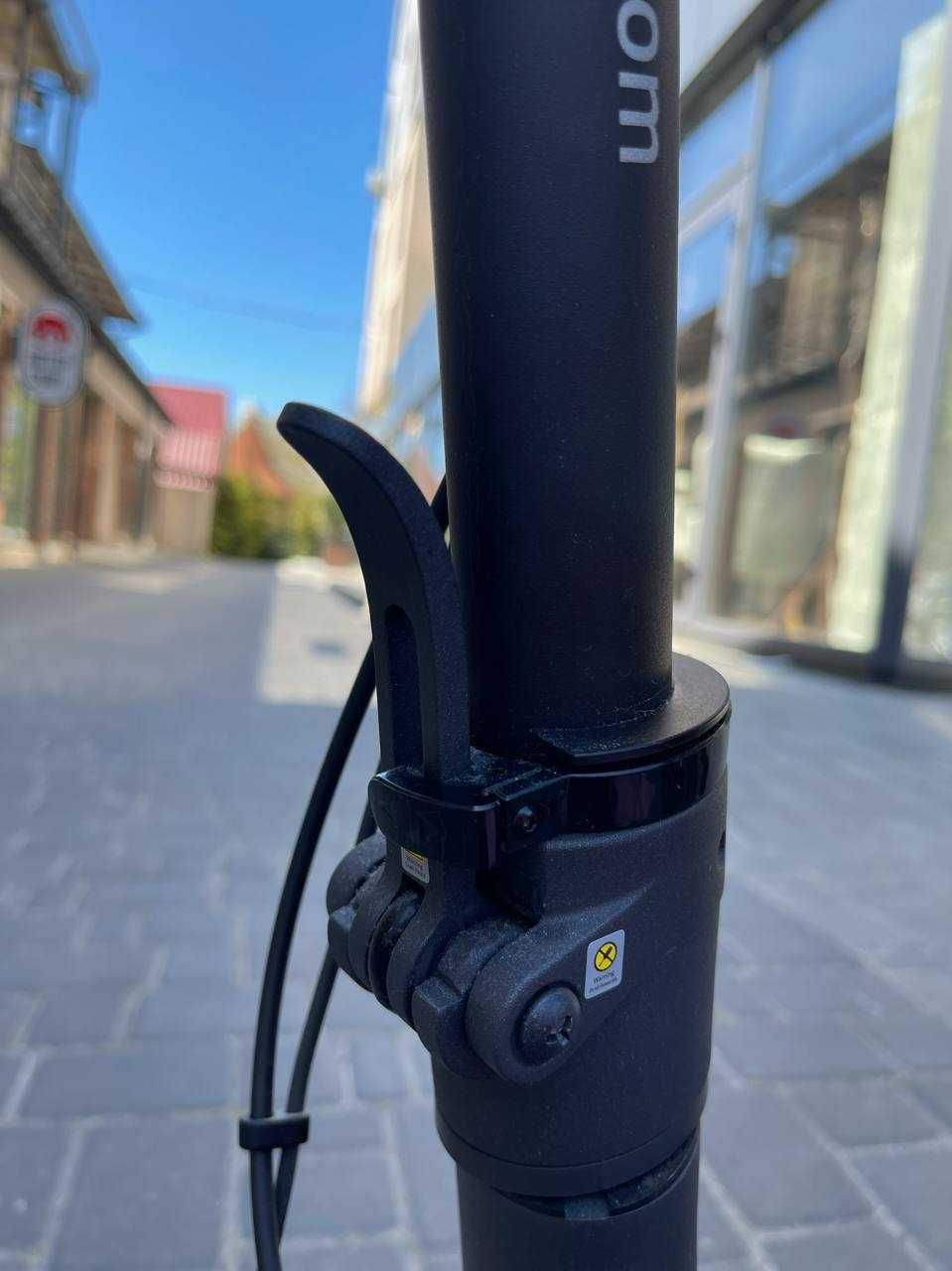 Електросамокат Xiaomi Mi Electric Scooter Pro 2 Black