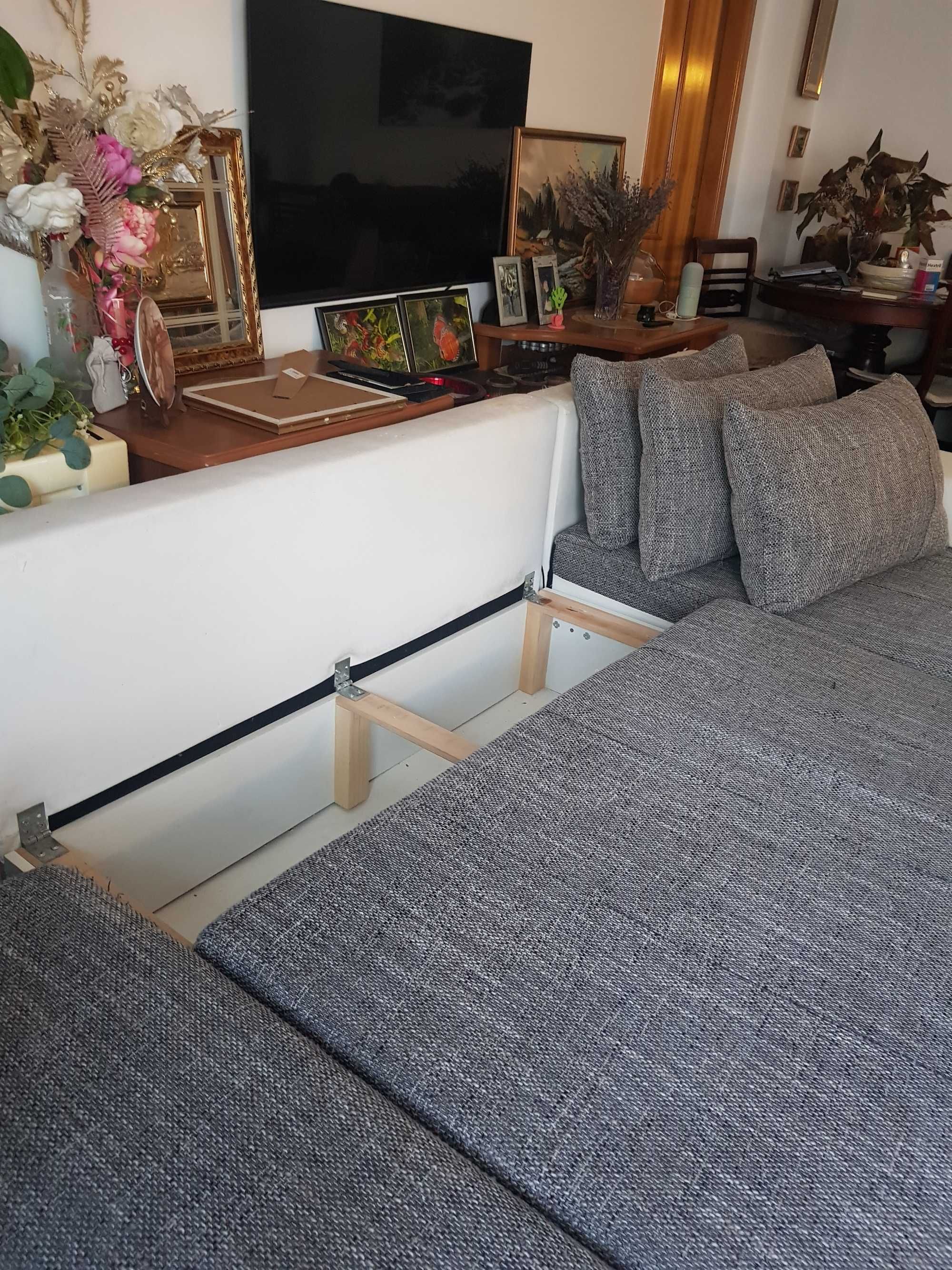 Sofá-cama em "L" | 3 Lugares | Usado