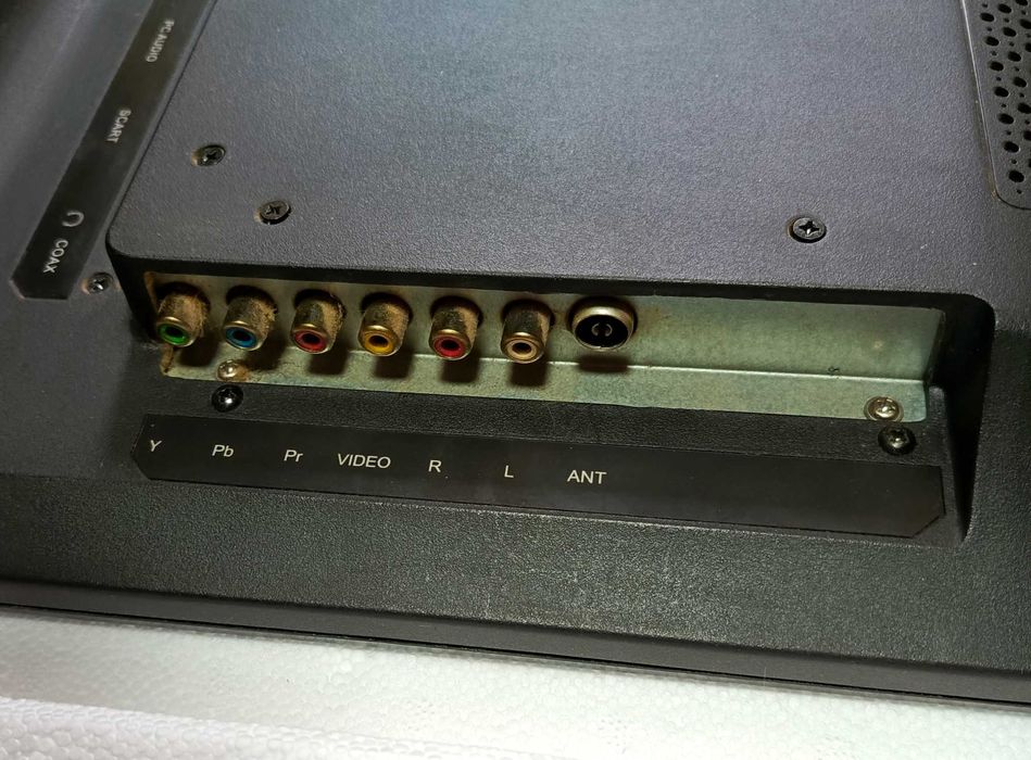 Телевизор BBK LEM2238F. Под ремонт. Проблемы в описании.