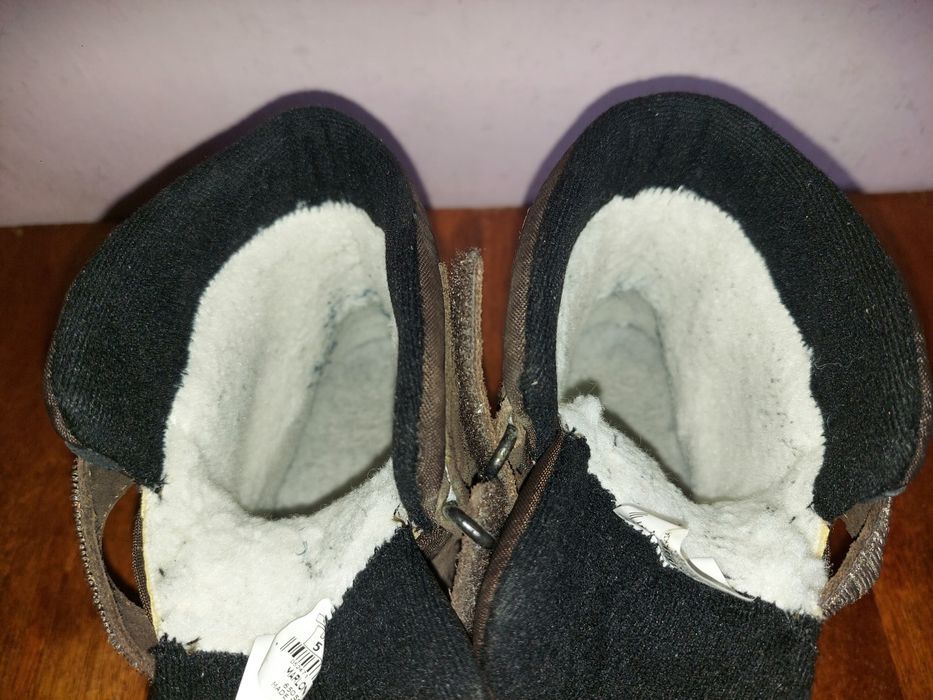 Черевики чобітки зимові фірми lowa marlin ll на gore tex оригінал 

Ро