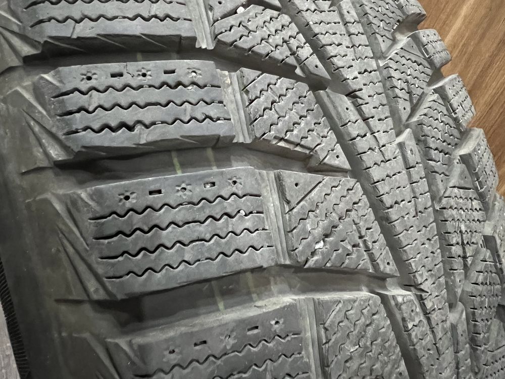 Шини 4шт Hankook Winter I*Cept X RW10 235/65 R17 108T пробіг 2тис км