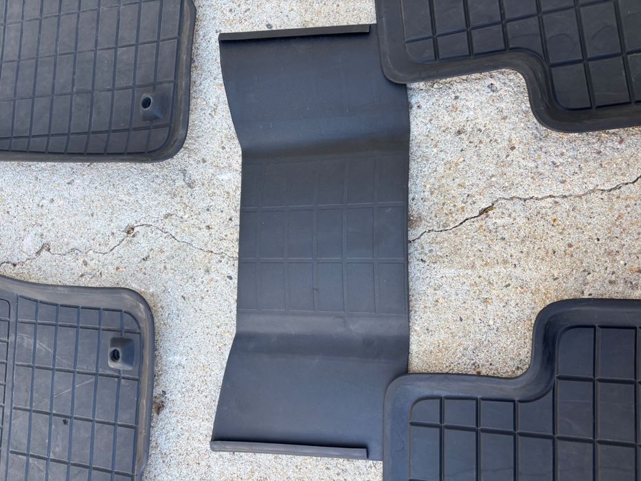 Tapetes borracha Volvo XC40 usados