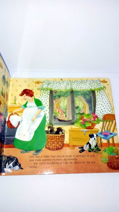 O Capuchinho Vermelho - Círculo de Leitores