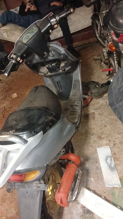 Qingql QM50QT-4G скутер